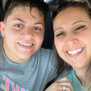 Meet your Posher, Olivia